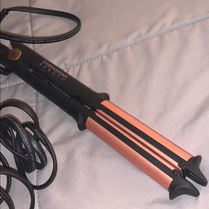 Kardashian beauty straightener 3 in 1